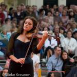 Liza Ferschtman en Inon Barnatan tijdens Prinsengrachtconcert Liza Ferschtman en Inon Barnatan tijdens Prinsengrachtconcert