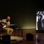 DansClick - Leon Giesen met op het scherm 'de twist' uit Alleman (foto Mieke Kreunen)