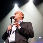 Paul de Leeuw en Metropole Orkest