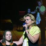Caroline van Dullemen met Esmée bij het World Granny Festival Caroline van Dullemen met Esmée bij het World Granny Festival